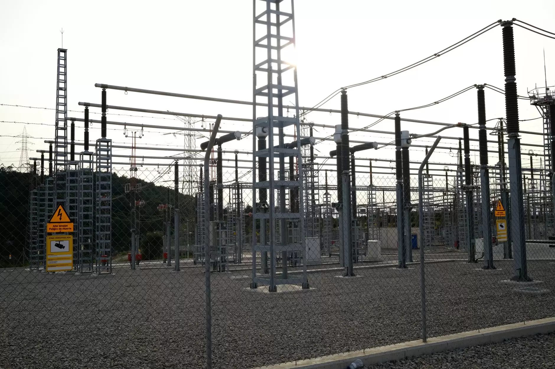 Grid Modernization: The Technologies, Drivers, and Barriers Reshaping Power Networks — electrical substation power transformers and cables